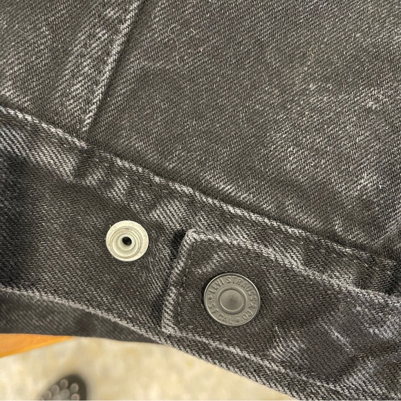 Levi's Denim Sherpa Jacket - Picture 6 of 8